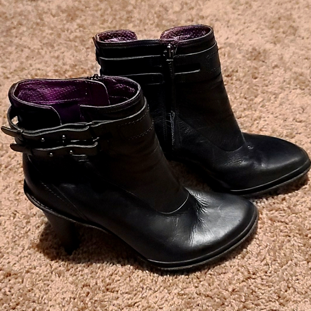 TSUBO Ankle Booties